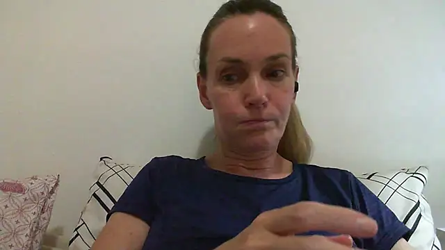 Snapshot of Annylove1 chatting on 03-15-25, 12:04 Annylove1 online show from 03-15-25, 12:04
