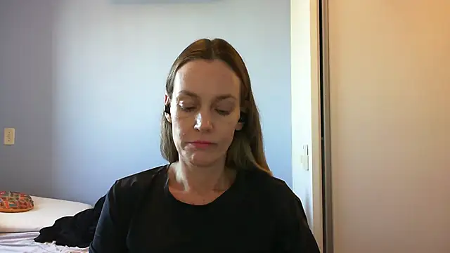 Snapshot of Annylove1 chatting on 09-12-25, 11:54 Annylove1 online show from 09-12-25, 11:54