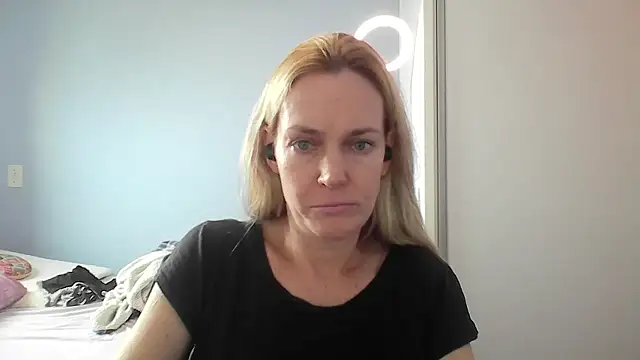 Annylove1 online show from 05-08-26, 12:21