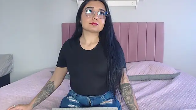 Snapshot of Danii_vg1 chatting on 05-22-26, 12:22 Danii vg1 online show from 05-22-26, 12:22