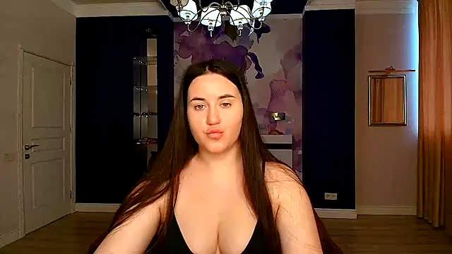 Roxie Bradley online show from 03-17-25, 07:02