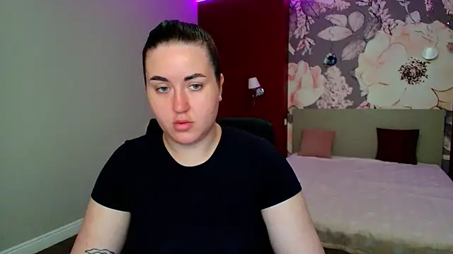 Roxie Bradley online show from 05-09-26, 05:45
