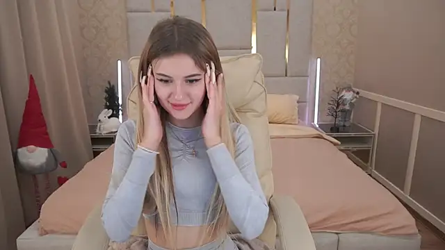 Lili Danger online show from 12-23-24, 02:50