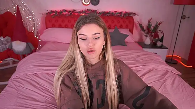 Lili Danger online show from 01-01-25, 09:41