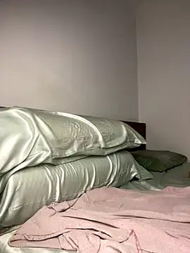  yisela  online show from 11-09-25, 11:47