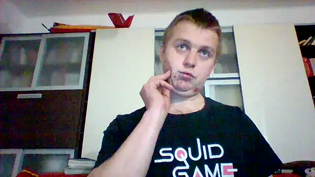 Matttthees online show from 12-17-24, 08:54