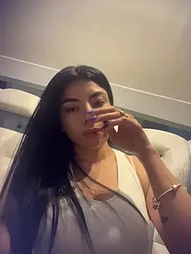 Snapshot of Miaparkerss_ chatting on 10-12-25, 10:20 Miaparkerss online show from 10-12-25, 10:20