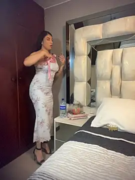 Snapshot of Miaparkerss_ chatting on 10-26-25, 11:42 Miaparkerss online show from 10-26-25, 11:42