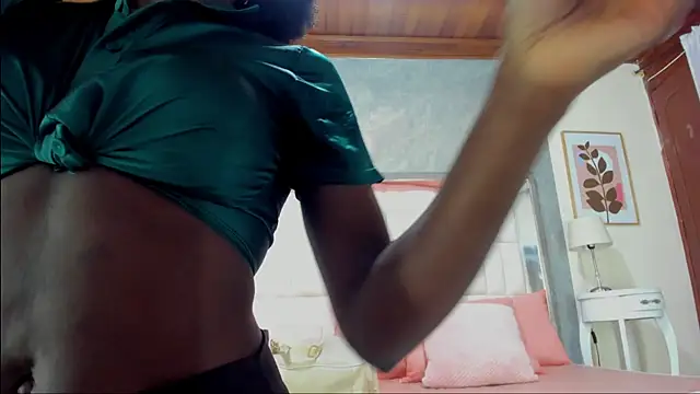 Snapshot of AlmaSean chatting on 02-23-26, 06:27 AlmaSean online show from 02-23-26, 06:27