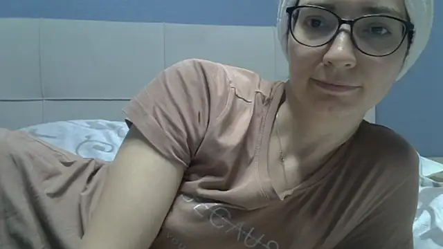 Ashleyspice online show from 05-05-26, 06:21