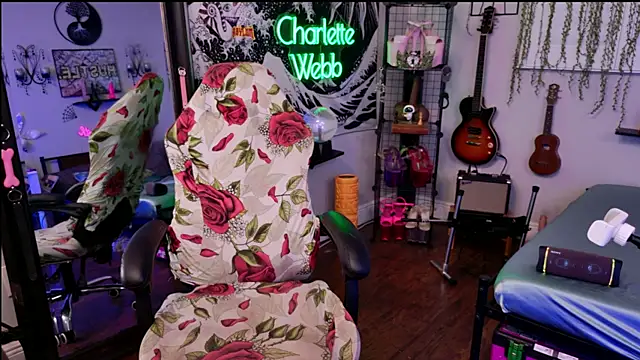 CharletteWebb online show from 10-25-25, 02:30
