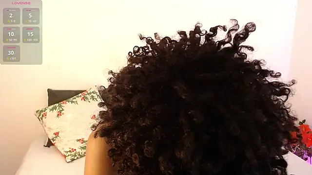 Snapshot of kattyytaylor chatting on 12-16-25, 02:05 kattyytaylor online show from 12-16-25, 02:05