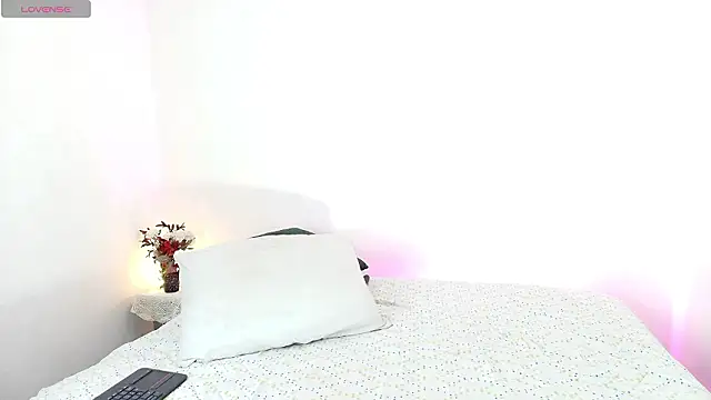 Snapshot of kattyytaylor chatting on 02-04-26, 01:50 kattyytaylor online show from 02-04-26, 01:50