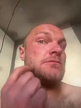 Snapshot of Dannadcz chatting on 03-27-26, 06:41 Dannadcz online show from 03-27-26, 06:41