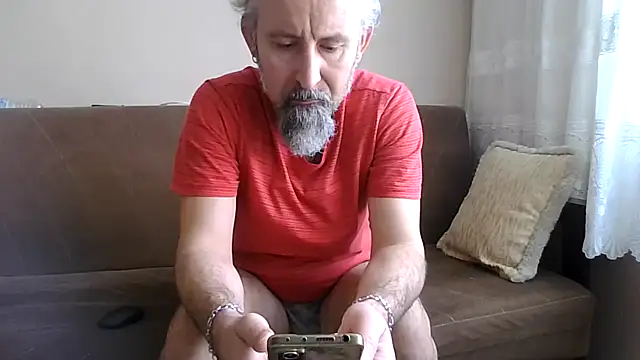 BuckWessle online show from 05-12-26, 10:34