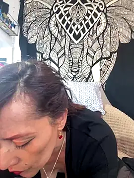 Boonny Boo01 online show from 09-26-25, 04:00