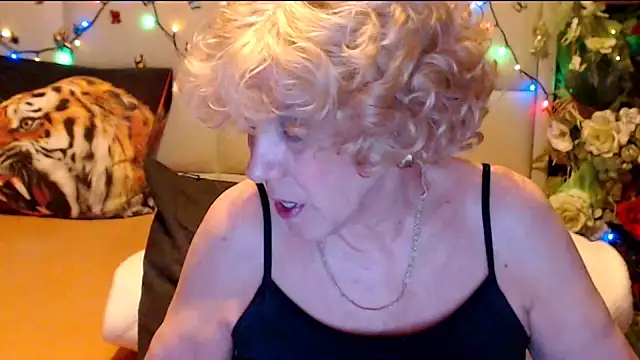 HappyWomanOn online show from 02-11-26, 09:25