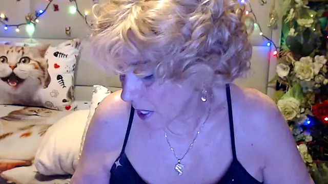 HappyWomanOn online show from 03-17-26, 08:23