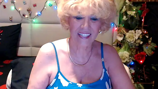 HappyWomanOn online show from 06-15-26, 09:33