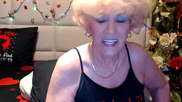 HappyWomanOn online show from 06-19-26, 07:23
