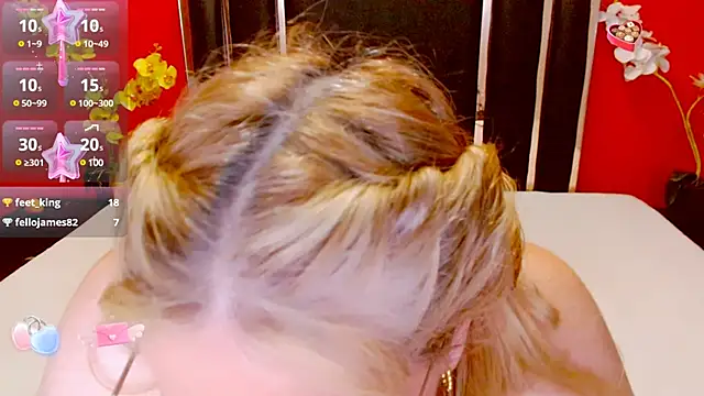 Snapshot of Nayla_Garner chatting on 02-18-25, 09:42 Nayla Garner online show from 02-18-25, 09:42