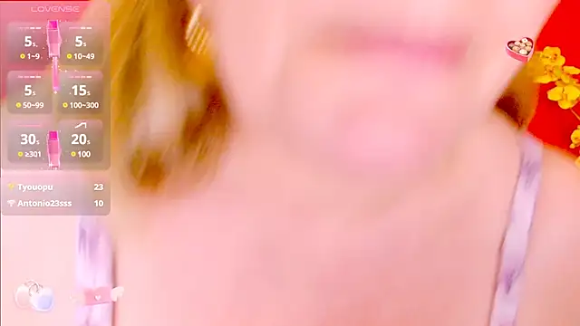 Snapshot of Nayla_Garner chatting on 03-17-25, 10:17 Nayla Garner online show from 03-17-25, 10:17