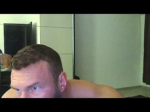 muscularkevin online show from 09-25-25, 03:32