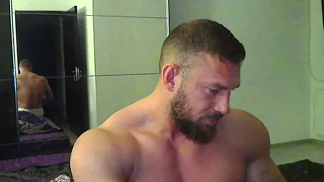 muscularkevin online show from 05-05-26, 03:03