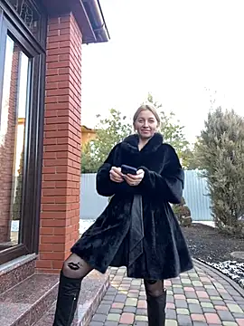 Snapshot of Amazoniiaa chatting on 01-15-25, 12:04 Amazoniiaa online show from 01-15-25, 12:04