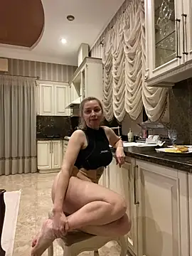 Snapshot of Amazoniiaa chatting on 03-05-25, 06:34 Amazoniiaa online show from 03-05-25, 06:34