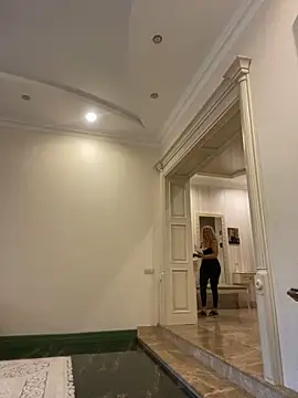 Snapshot of Amazoniiaa chatting on 10-25-25, 10:12 Amazoniiaa online show from 10-25-25, 10:12