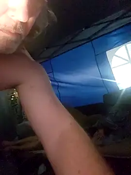 Hotredheadandtoungelasher online show from 03-04-25, 12:12