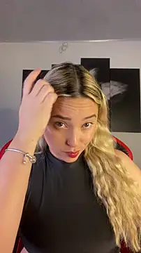 Irisweet  online show from 12-14-25, 03:17