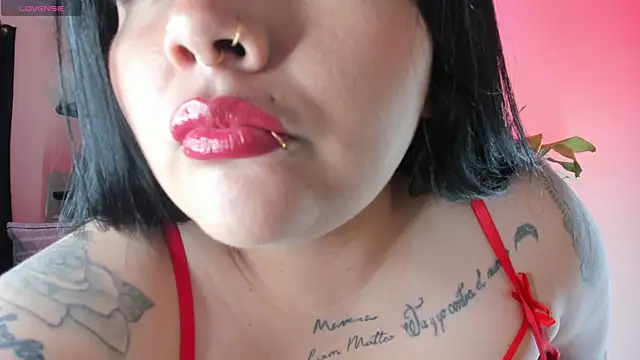 Snapshot of danielasexya1 chatting on 09-19-25, 03:30 danielasexya1 online show from 09-19-25, 03:30