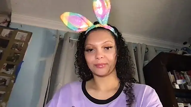 Snapshot of LuLuValenttine101 chatting on 04-07-26, 06:47 LuLuValenttine101 online show from 04-07-26, 06:47