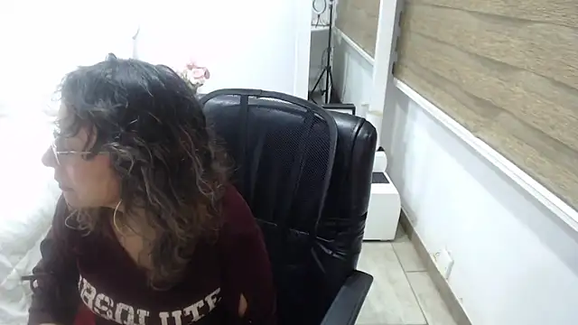 Snapshot of jesy_hot chatting on 10-09-25, 12:08 jesy hot online show from 10-09-25, 12:08