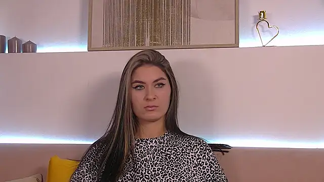 Snapshot of RachelSimpson chatting on 01-27-25, 12:43 RachelSimpson online show from 01-27-25, 12:43