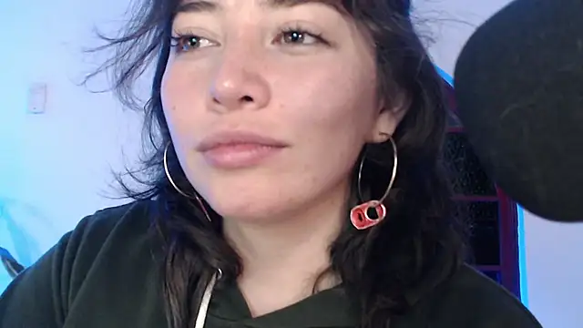 Hannah-Valhalla online show from 12-02-24, 03:04