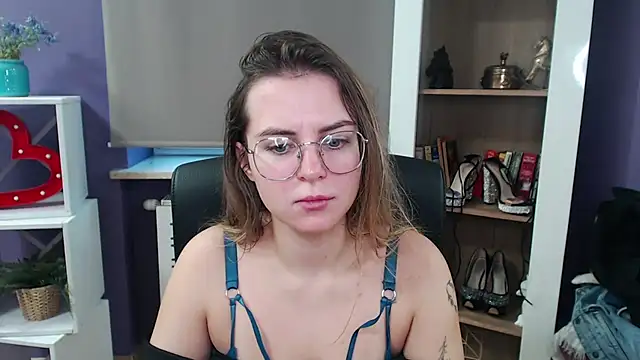 Zoey Erotic online show from 12-03-24, 09:00