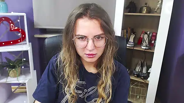 Zoey Erotic online show from 12-19-24, 05:40