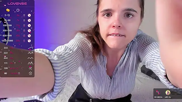 Snapshot of Ema_X_Love chatting on 11-15-25, 07:43 Ema X Love online show from 11-15-25, 07:43