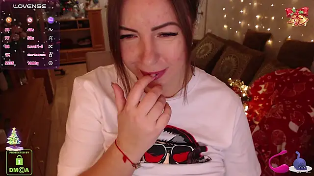 LauraClarck online show from 12-16-24, 05:49