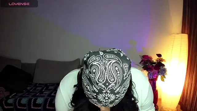 Snapshot of Laura_sinner chatting on 03-07-25, 08:22 Laura sinner online show from 03-07-25, 08:22