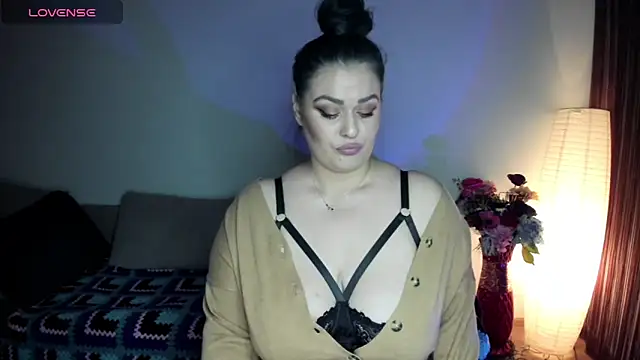 Snapshot of Laura_sinner chatting on 03-16-25, 08:54 Laura sinner online show from 03-16-25, 08:54