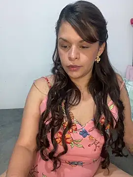 Snapshot of Kataliina chatting on 01-19-25, 01:43 Kataliina online show from 01-19-25, 01:43