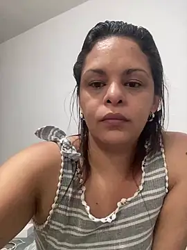 Snapshot of Kataliina chatting on 01-20-25, 01:32 Kataliina online show from 01-20-25, 01:32