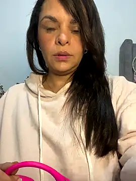 Kataliina online show from 10-08-25, 04:10