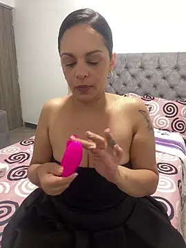 Kataliina online show from 05-12-26, 03:31
