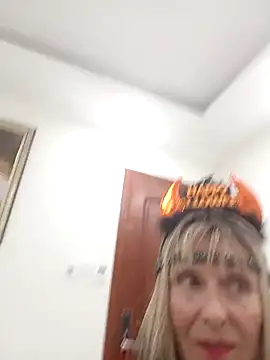 Eliza Wendy online show from 10-26-25, 12:44