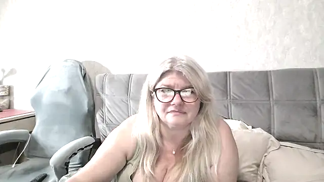 Diana 49 online show from 05-05-26, 07:33